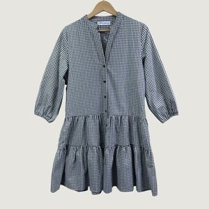 retro tennis dress Cypress Vintage SIZE:16.5 A woman wearing a collection_mens_shop_all wears it over our